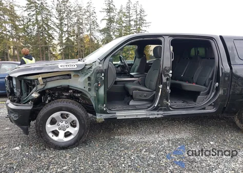 2019 Ram 1500 Big Horn/Lone Star 4X4 5'7 Box z USA, uszkodzony, nr VIN 1C6SRFFT1KN681558